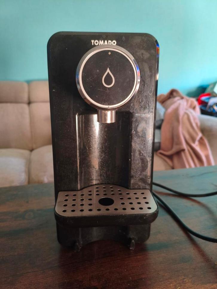Tomado Waterdispenser met 10 filters, Witgoed en Apparatuur, Waterkokers, Gebruikt, 1 tot 2 liter, Ophalen of Verzenden