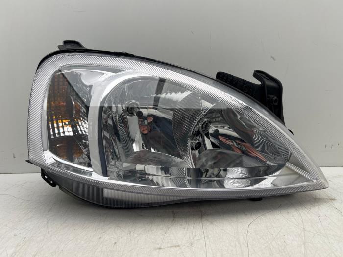 Koplamp rechts van een Opel Corsa, Auto-onderdelen, Verlichting, Gebruikt, -, -, Opel