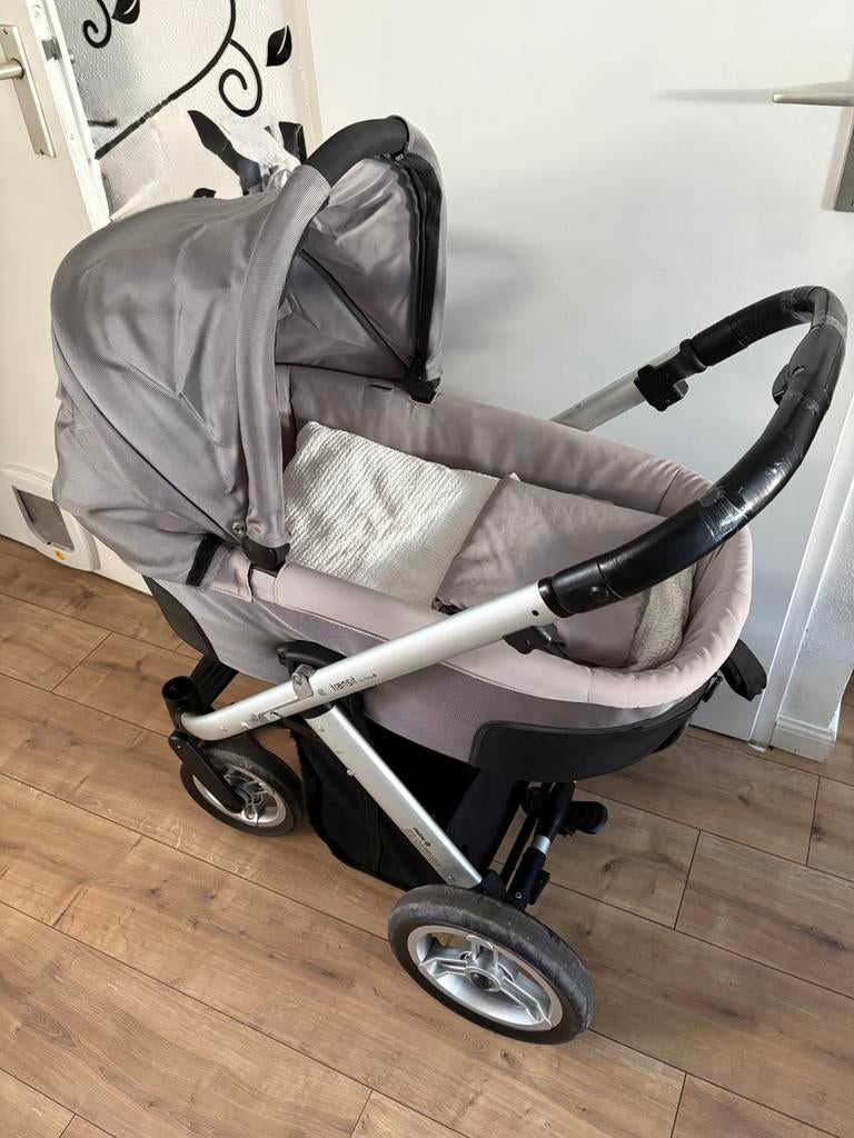 Mutsy Transit Kinderwagen, Zo goed als nieuw, Met reiswieg, Mutsy, Ophalen