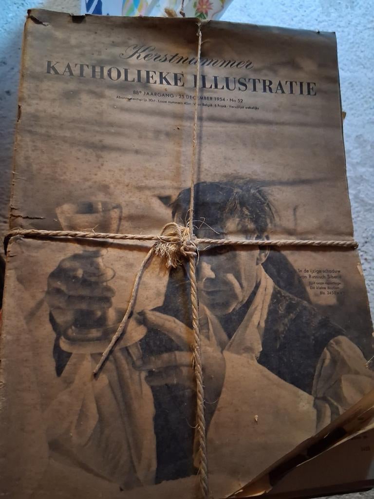 Katholieke Illustratie - Kerstnummer 1954 hele jaargang, Boeken, Tijdschriften en Kranten, Ophalen of Verzenden, Gelezen, Overige typen
