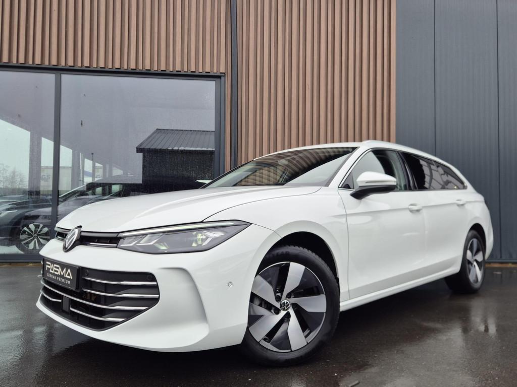 Volkswagen Passat Variant 1.5 eTSI Business | BTW | Virtual, 4 cilinders, 150 pk, Wit, Leder