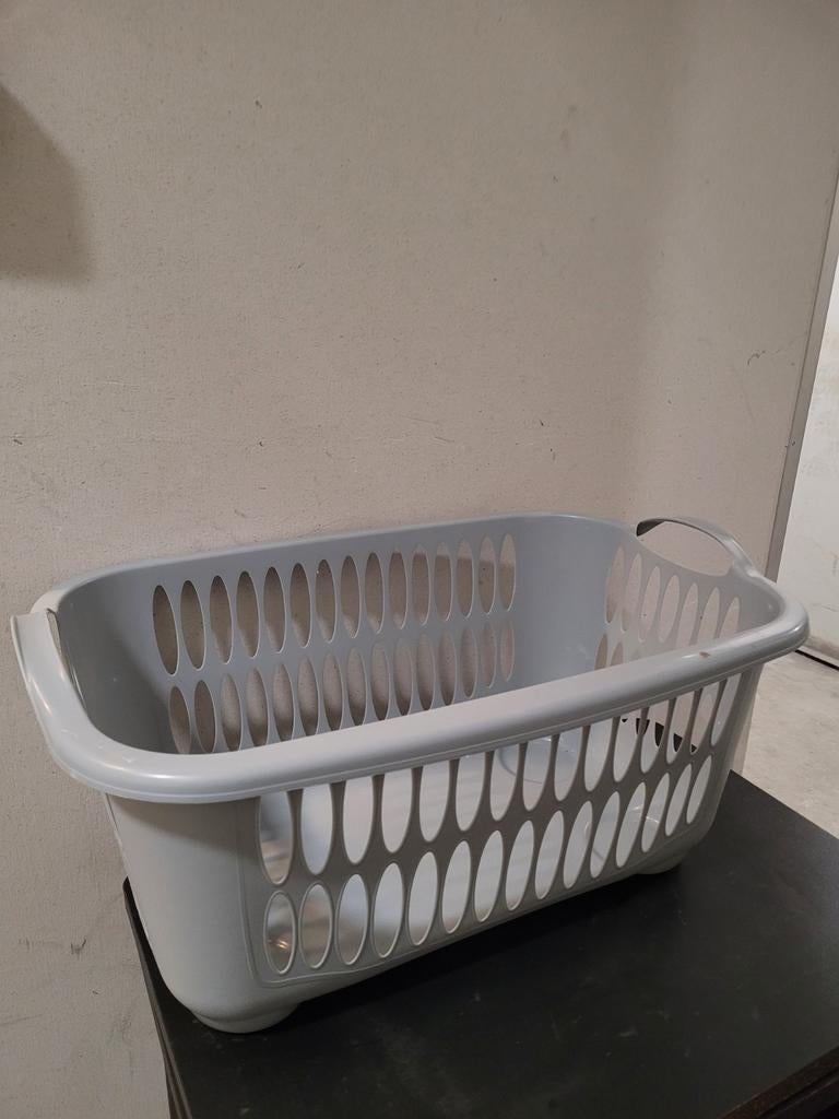 Grijze wasmand, Ophalen, Gebruikt