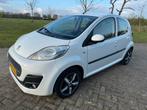 Nette Peugeot 107, 1.0 5DR 2012 Wit/Airco/NAP/APK/135 Dkm, Auto's, Peugeot, Voorwielaandrijving, Stof, Zwart, 4 stoelen