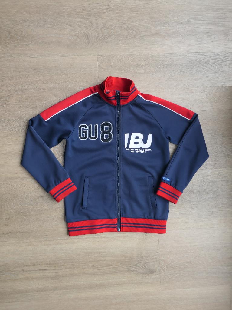 Jasje blauw rood | 140 | Indian Blue Jeans, Kinderen en Baby's, Kinderkleding | Maat 140, Gebruikt, Ophalen of Verzenden, Jas
