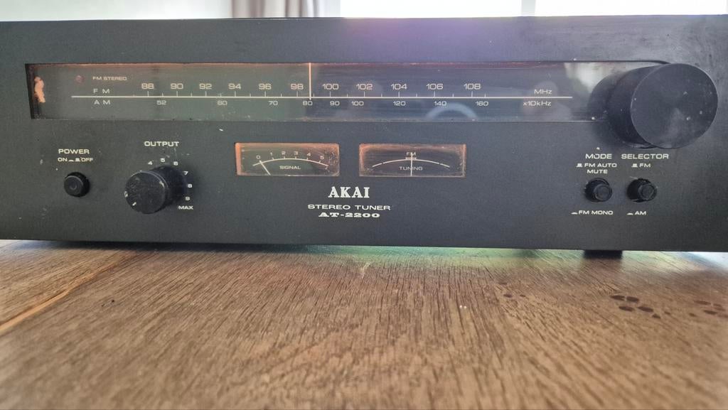 AKAI AT-2200 Stereo tuner, Ophalen, Gebruikt, Analoog