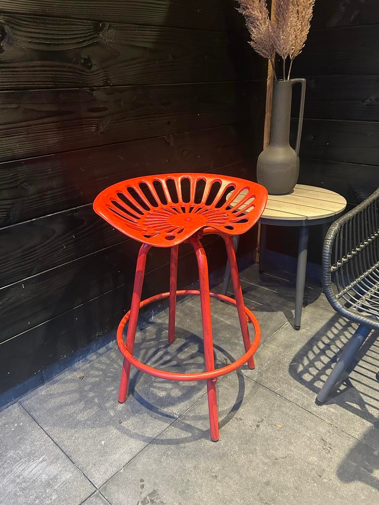 Rode Trekker Zitting Kruk, Ophalen, Gebruikt, 60 tot 90 cm, 1 kruk