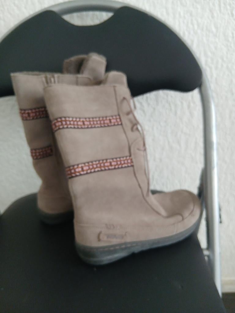 Kinderlaarzen Merk Teva Nieuw maat 33, Kinderen en Baby's, Kinderkleding | Schoenen en Sokken, Ophalen, Meisje, Overige typen