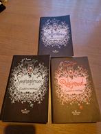 Robijnrood, Saffierblauw, Smaragdgroen boeken, Ophalen