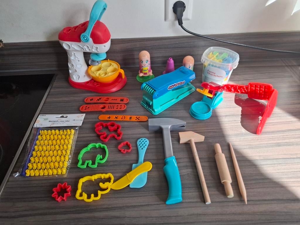 Klei vormpjes en keukenmachine Plah Doh, Ophalen of Verzenden