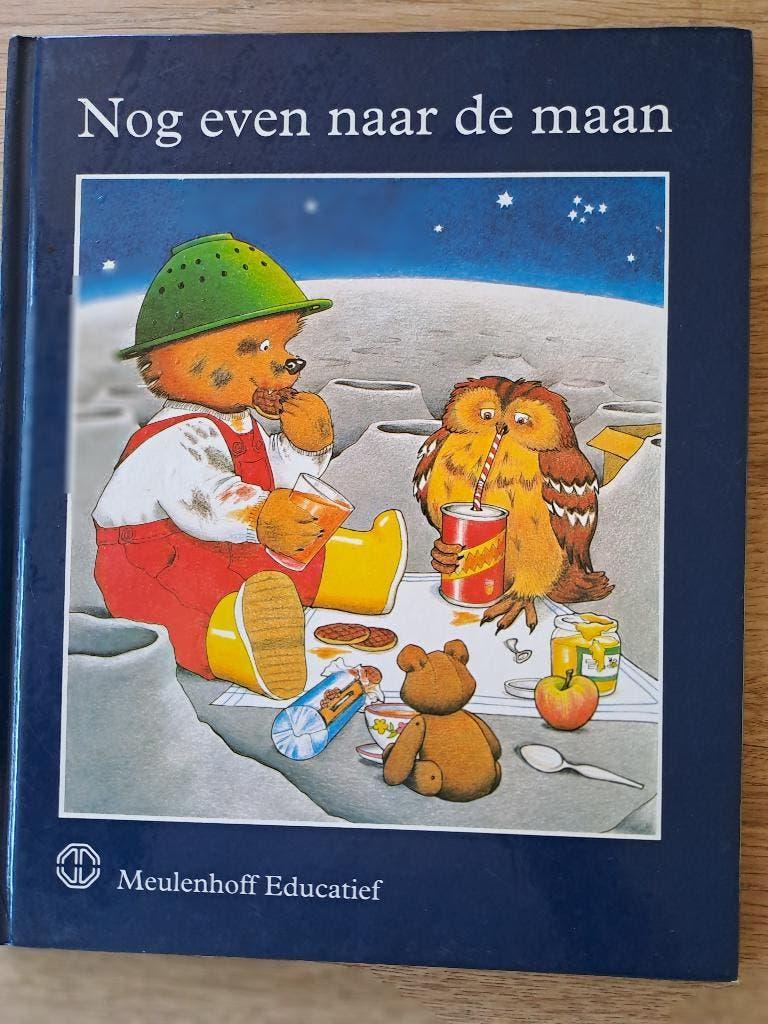 NOG EVEN NAAR DE MAAN. JILL MURPHY, Gelezen, Jill Murphy, Fictie algemeen, Jongen of Meisje