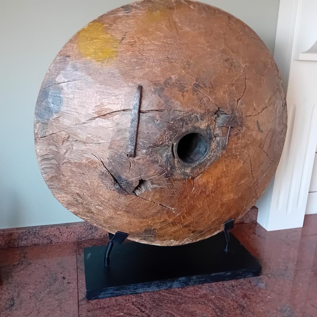 Mooi houten ornament op stalen voet, Ophalen