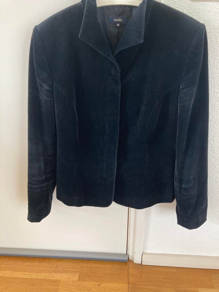 Zwart fluwelen jasje, Zwart, Maat 42/44 (L), Ophalen of Verzenden, Jasje