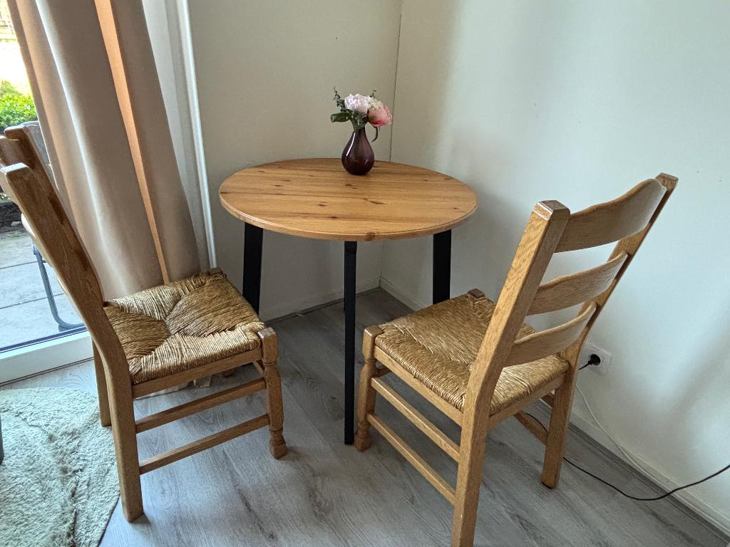 Ikea Gamlared tafel met stoelen, Huis en Inrichting, Tafels | Eettafels, Ophalen, 100 tot 150 cm, 50 tot 100 cm, Zo goed als nieuw