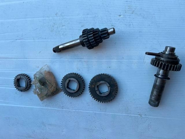 Versnellingsbak tandwielen voor een vierbak., Fietsen en Brommers, Brommeronderdelen | Zundapp, Zo goed als nieuw, Blok, Ophalen of Verzenden