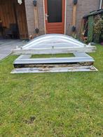 Goede gebruikte koepel, Ophalen, Zwart, Steen of Klei, Minder dan 5 m²