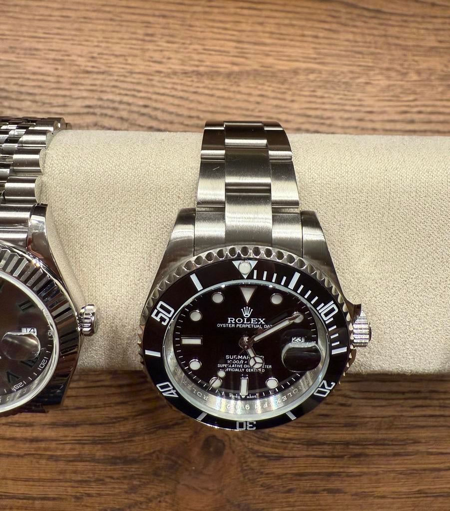 Submariner Date & Day Date, Ophalen of Verzenden, Zo goed als nieuw