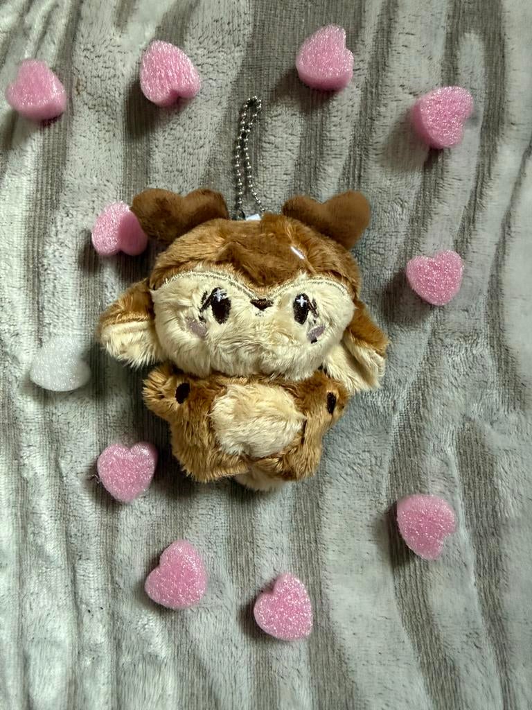 Heeseung Enhypen knuffel/bag charm, Ophalen of Verzenden, Nieuw, Pop, Beeldje of Miniatuur