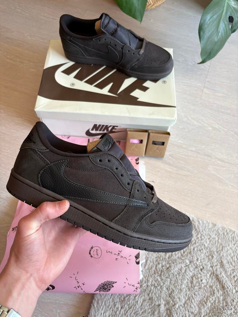 Nike Air Jordan 1 Low Travis Scott Velvet Brown, Kleding | Heren, Schoenen, Bruin, Nieuw, Ophalen of Verzenden, Sneakers of Gympen