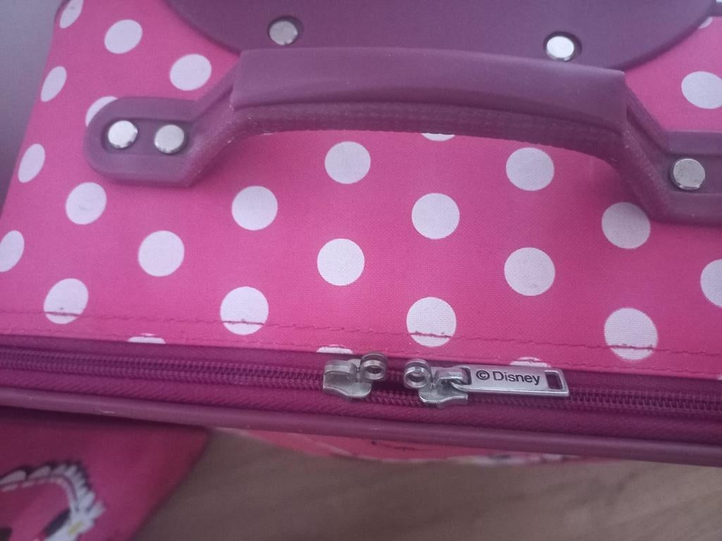 Set van 2 Minnie Mouse kinderkoffers met wieltjes, Sieraden, Tassen en Uiterlijk, Koffers, Ophalen, Wieltjes, Gebruikt, Minder dan 50 cm