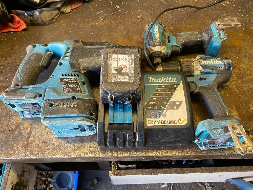 accu borenset makita, Doe-het-zelf en Verbouw, Gereedschap | Boormachines, Ophalen of Verzenden, Gebruikt, Boor- en/of Breekhamer