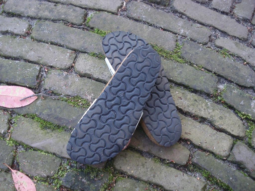 BIRKENSTOCK MADRID  WIT 36 NU GRATIS VERZENDING PER POST, Slippers, Birkenstock 36, Verzenden, Wit