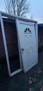 buitendeur
Voordeur enz
Met kozijn
Kunstof, Doe-het-zelf en Verbouw, Deuren en Horren, Ophalen of Verzenden, Buitendeur, 200 tot 215 cm