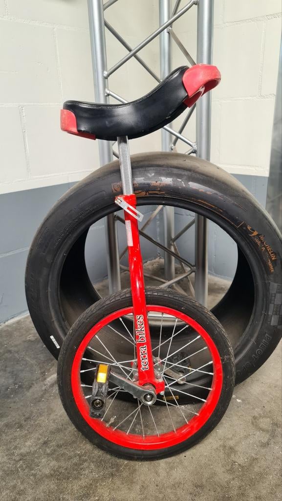 Eenwiel fiets, Ophalen