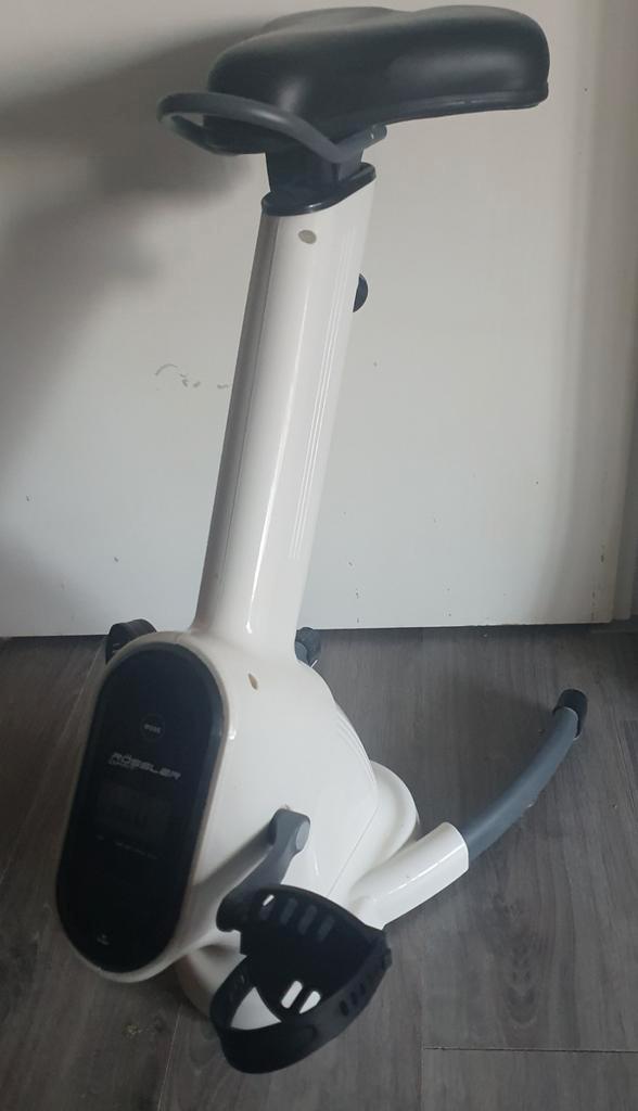 Bureau fiets, Sport en Fitness, Fitnessapparatuur, Zo goed als nieuw, Hometrainer, Benen, Buik, Rug, Ophalen of Verzenden