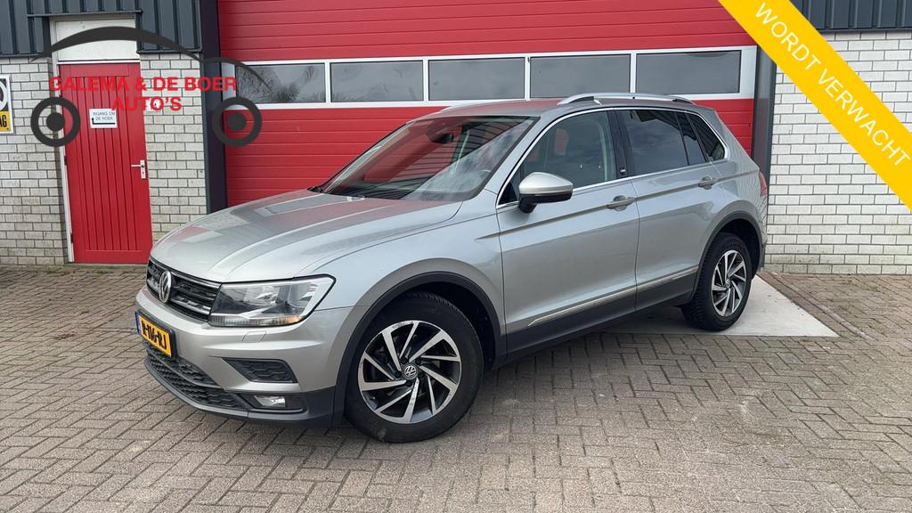 Volkswagen Tiguan 1.4 TSI ACT Comfortline AUTOMAAT / TREKHAA, Stof, 4 cilinders, SUV of Terreinwagen, 17 km/l