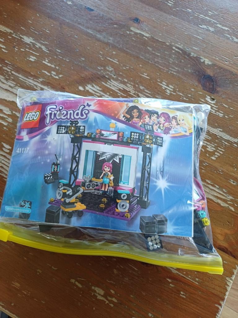 Lego Friends 41117 Popster TV-studio - Zo goed als nieuw, Lego, Compleet, Friends, Ophalen of Verzenden