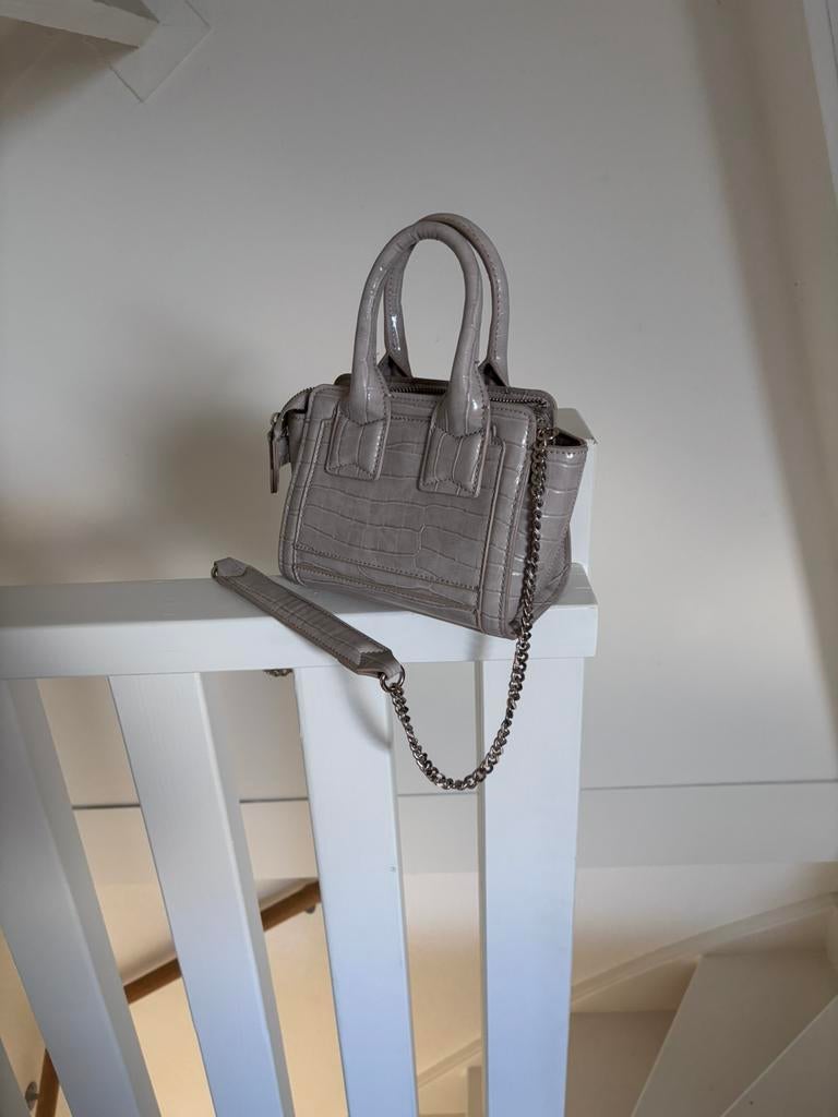 Tasje zara beige, Sieraden, Tassen en Uiterlijk, Tassen | Damestassen, Ophalen of Verzenden, Zo goed als nieuw, Wit, Schoudertasje