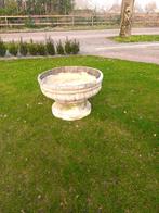 stenen plantenbak op sokkel, Ophalen, Steen, Gebruikt, Rond