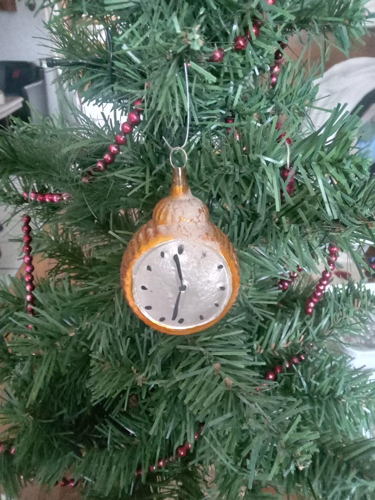 oude glazen kerstbal klok in goudgeel, Diversen, Ophalen of Verzenden, Gebruikt