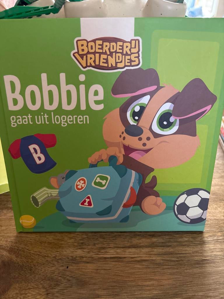 Boerderij Vriendjes - Bobbie gaat uit logeren, Boeken, Ophalen of Verzenden, Zo goed als nieuw, Fictie algemeen