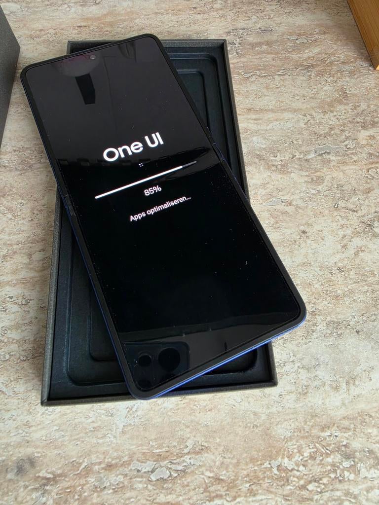 Samsung galaxy flip 7, Ophalen, Blauw, Touchscreen, Zo goed als nieuw