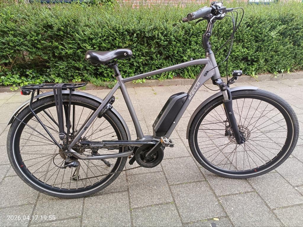 Stella Trekking Elektrische Fiets met Bosch middenmotor, Zo goed als nieuw, 50 km per accu of meer, 55 tot 59 cm, Ophalen