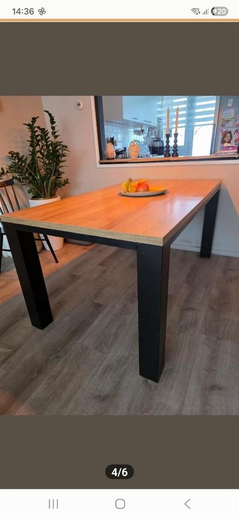Eettafel met houten blad en zwarte poten, Ophalen of Verzenden