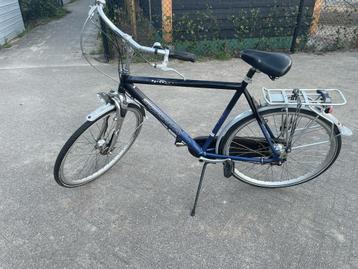 Batavus fiets. Deze fiets heeft 7 versnellingen.  beschikbaar voor biedingen
