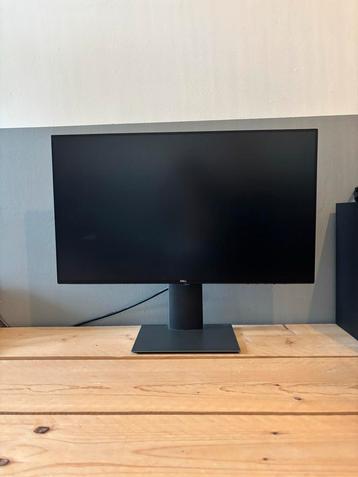 Dell UltraSharp U2419H - 24 inch Full HD - Zo goed als nieuw beschikbaar voor biedingen