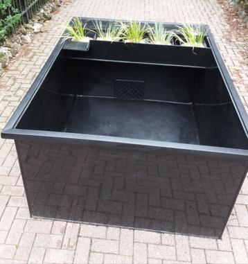 PINKSTERMAANDAG 13-16U. HDPE Vijver compleet plug en play beschikbaar voor biedingen