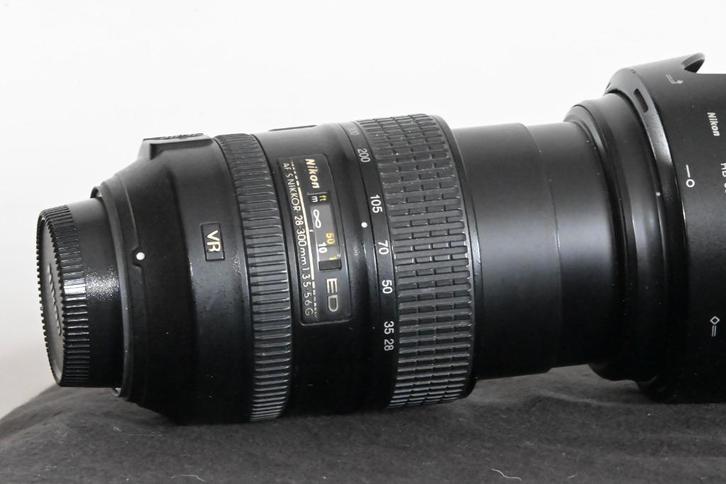 Sigma telelens voor Nikon 120-300 f2.8, Audio, Tv en Foto, Fotografie | Lenzen en Objectieven, Zo goed als nieuw, Telelens, Ophalen