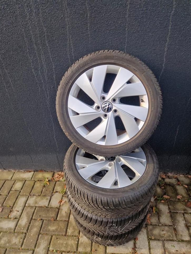 (5)  orginele vw Golf winterset, Auto-onderdelen, Banden en Velgen, Banden en Velgen, Zomerbanden, 17 inch, 205 mm, Ophalen