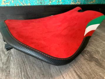 Ducati Panigale Zadel Alcantara beschikbaar voor biedingen