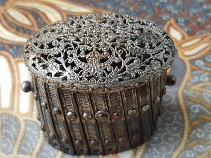 Mooie antieke Engelse beugel met deksel voor beurs of tasje., Antiek en Kunst, Antiek | Woonaccessoires, Ophalen of Verzenden