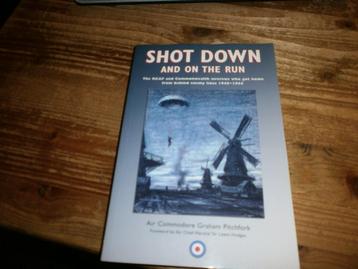 shot down and on the run behind enemy lines 1940-1945 beschikbaar voor biedingen