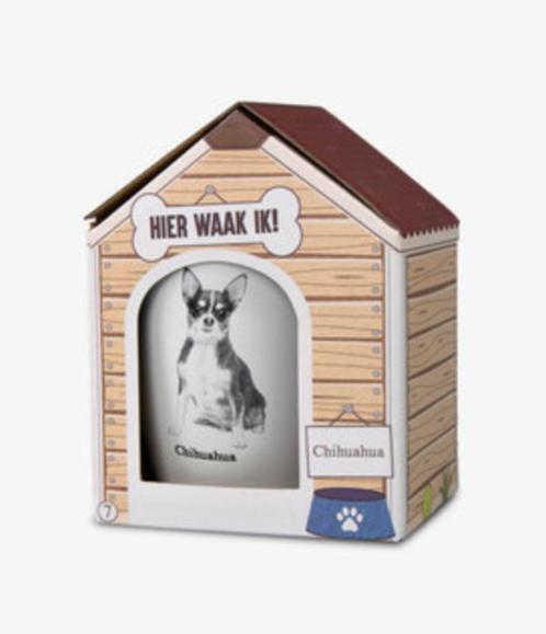 mok verkapt in kartonnen honden hokje chihuahua, Huis en Inrichting, Keuken | Servies, Nieuw, Kop(pen) en/of Schotel(s), Ophalen of Verzenden