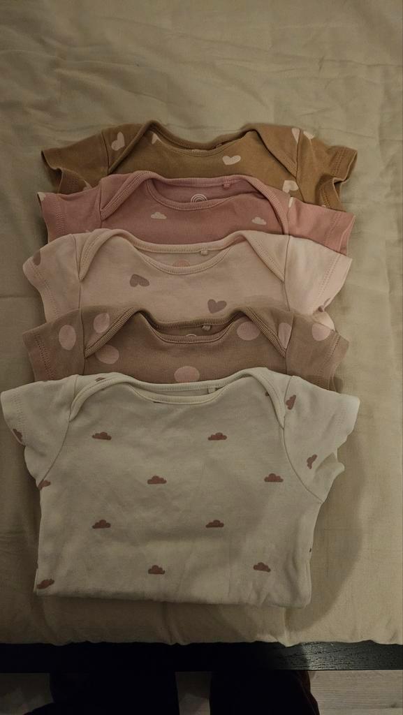 Nieuwe rompertjes meisje tot 3 maanden, Kinderen en Baby's, Babykleding | Overige, Zo goed als nieuw, Meisje, Ophalen