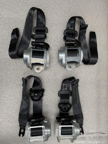 GORDEL SET VW T-ROC CABRIO VOOR + ACHTER  2GC 857 705    2GC beschikbaar voor biedingen