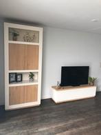 Wandkast hoog & TV-meubel: wit met eiken en verlichting, Huis en Inrichting, Kasten | Wandmeubels, 25 tot 50 cm, Zo goed als nieuw