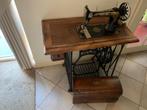 Te koop trapnaaimachine met deksel, Antiek en Kunst, Antiek | Naaimachines, Ophalen of Verzenden